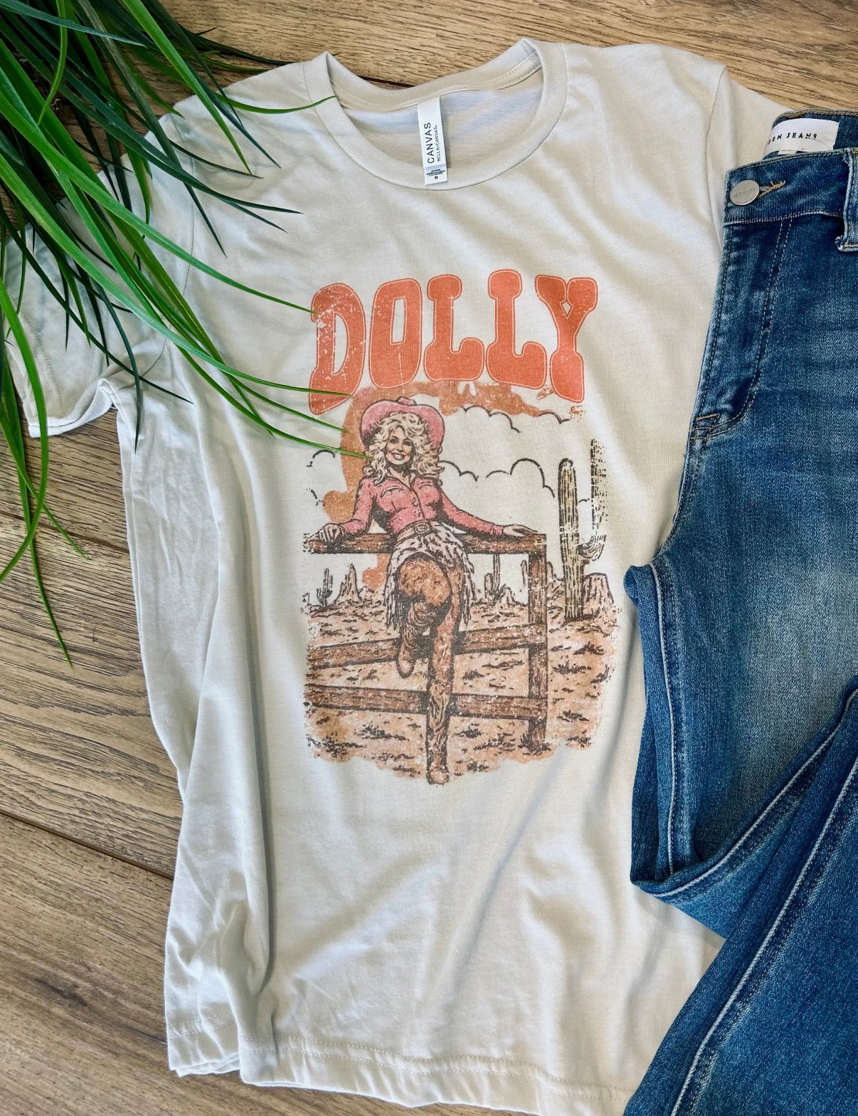 PREORDER: The Dolly Darlin’ Tee