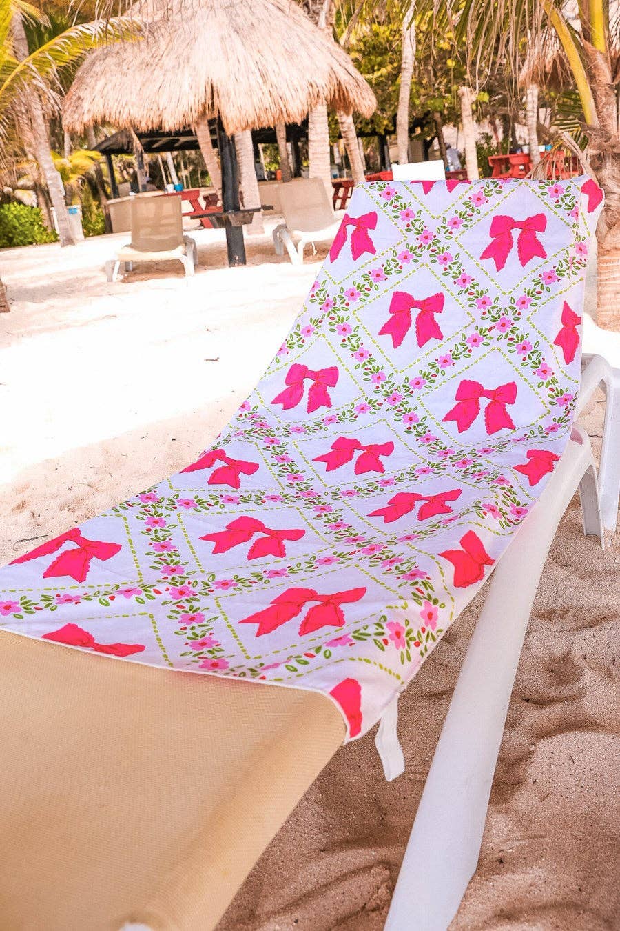 Pretty Lattice Bow Towel: Multi / One Size