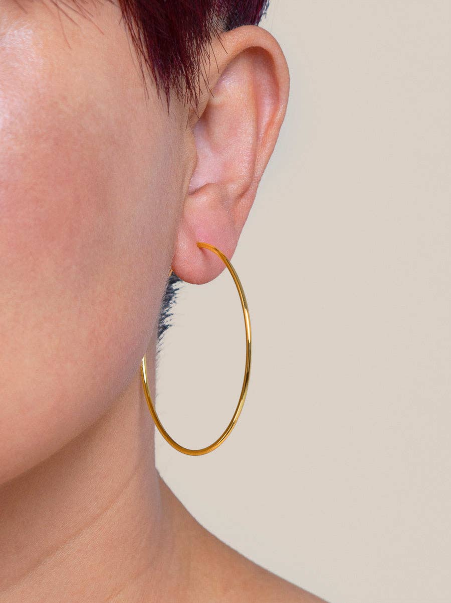 Large Metal Slim Hoop Earring: GLD