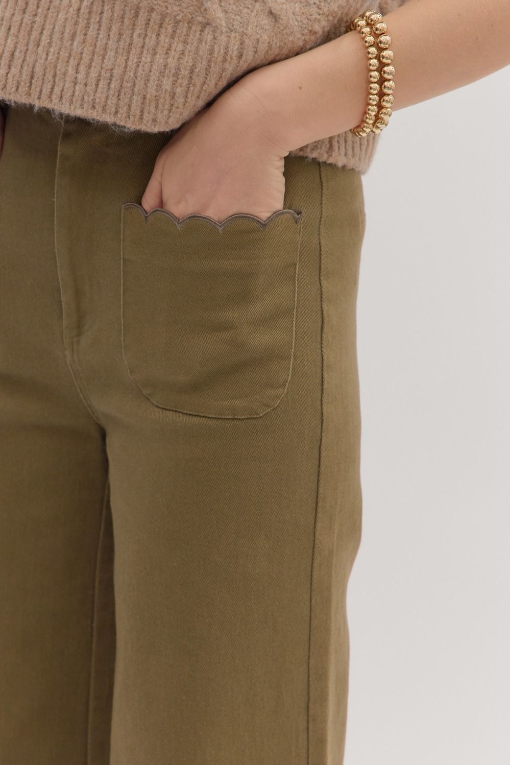 Scalloped Sweetheart in Olive