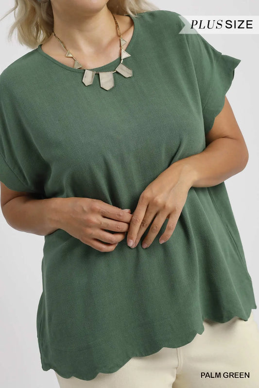 Scalloped Edge Top – Palm Green Curvy