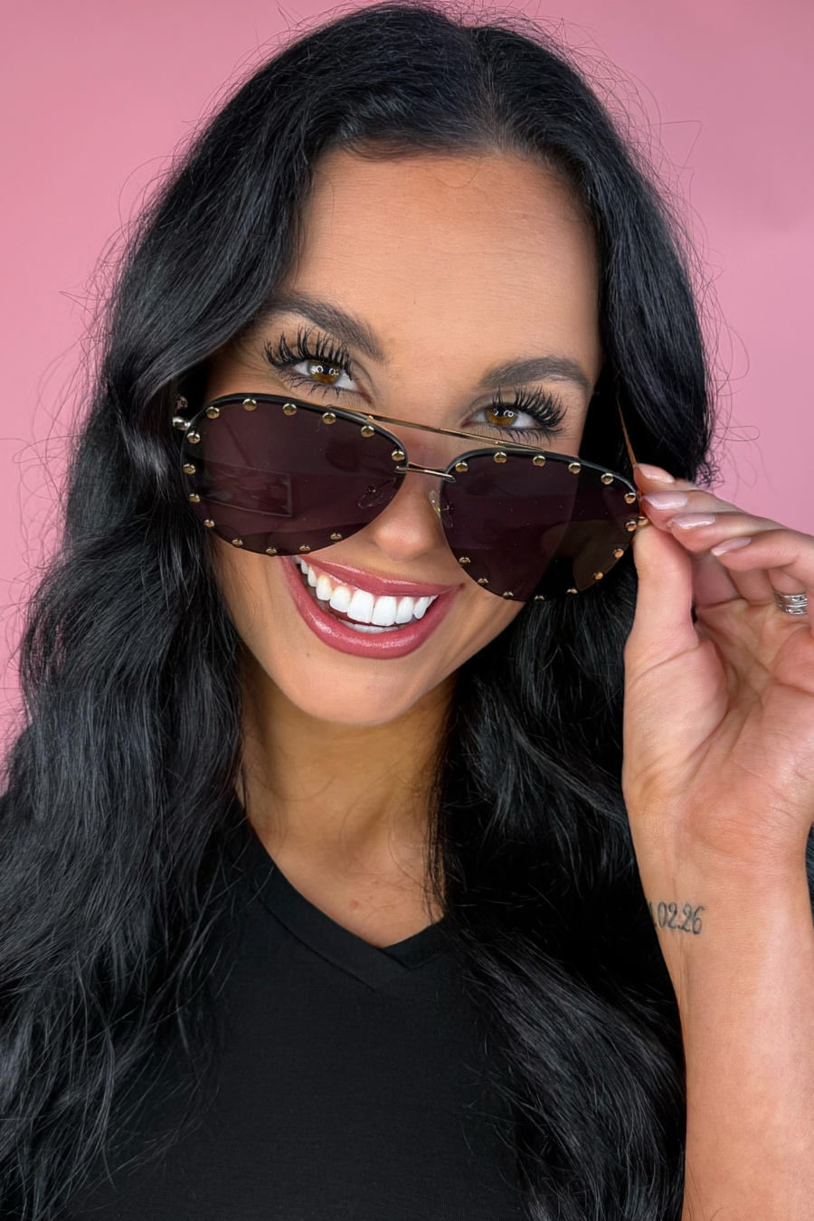 Showstopper Studded Aviator Sunglasses: Gold/Black