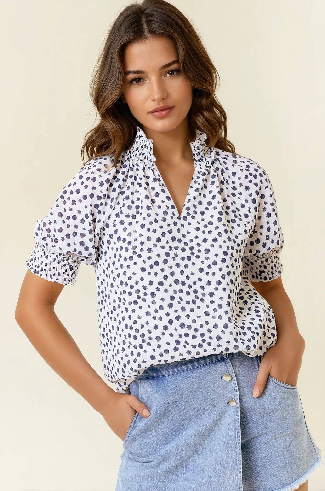 JACQUARD DOT PRINT SHORT SLEEVE BLOUSE - 44497T: Mustard / S