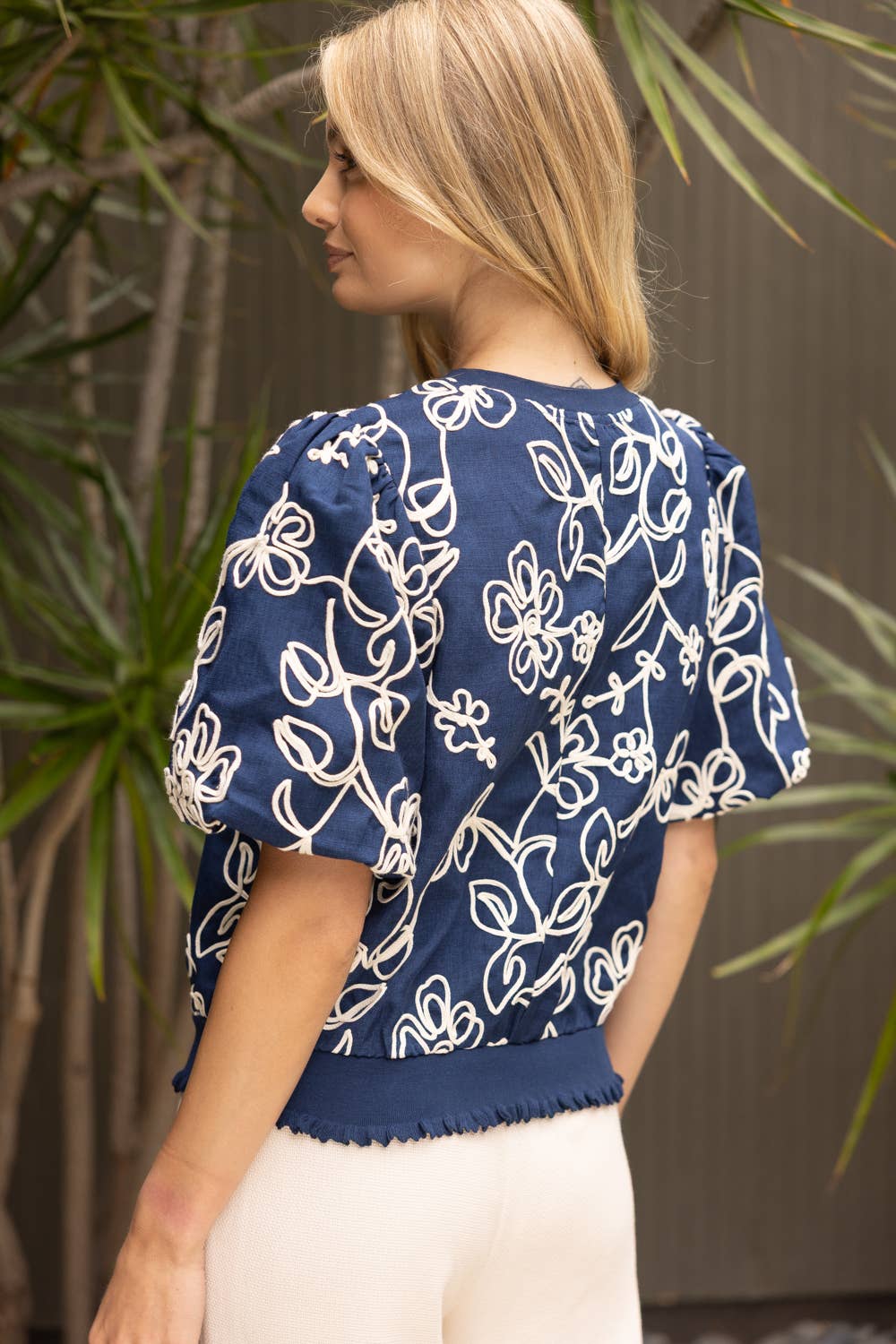 35867 Floral Embroidered Short Bubble Sleeve Top: Pink / S