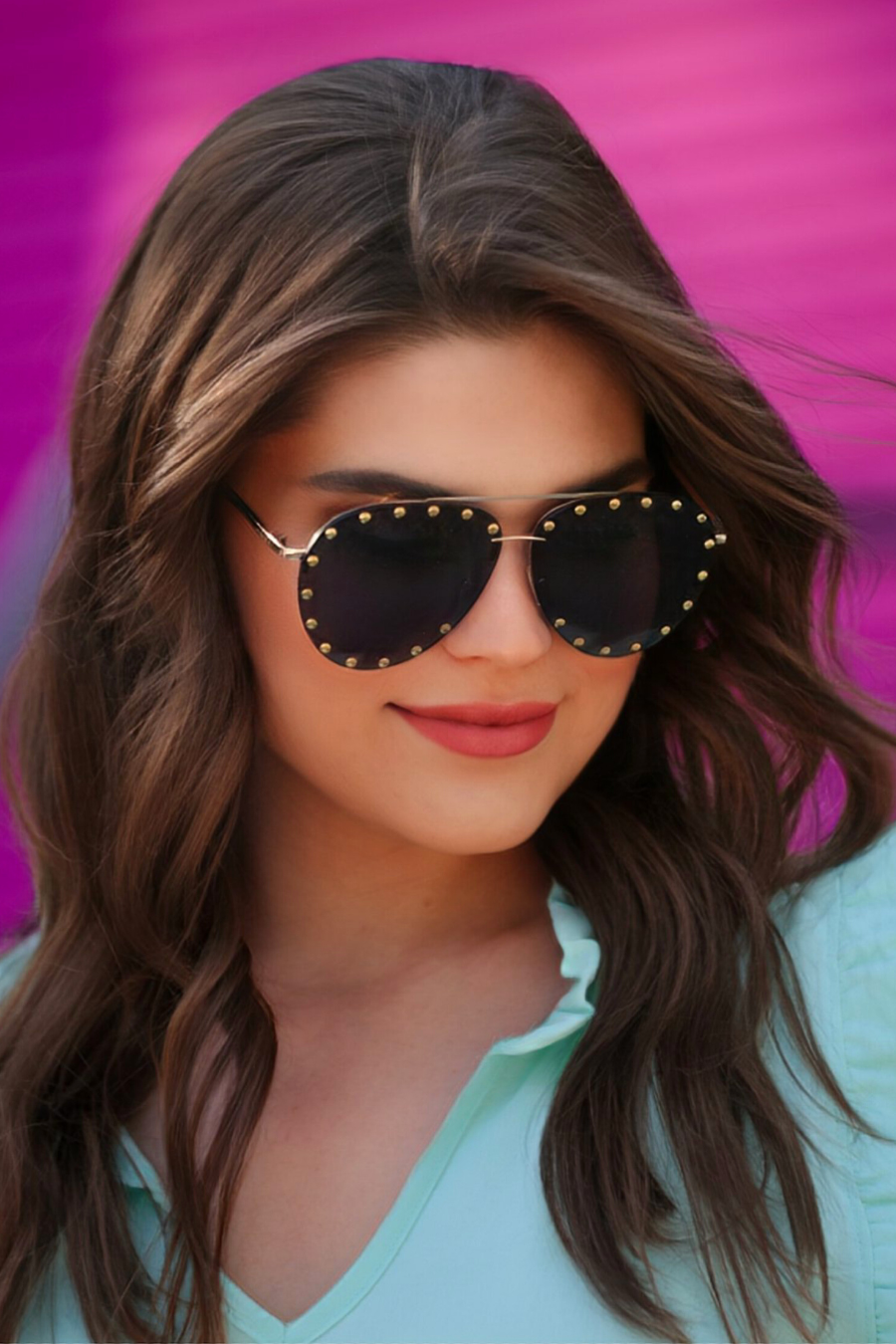 Showstopper Studded Aviator Sunglasses: Gold/Black