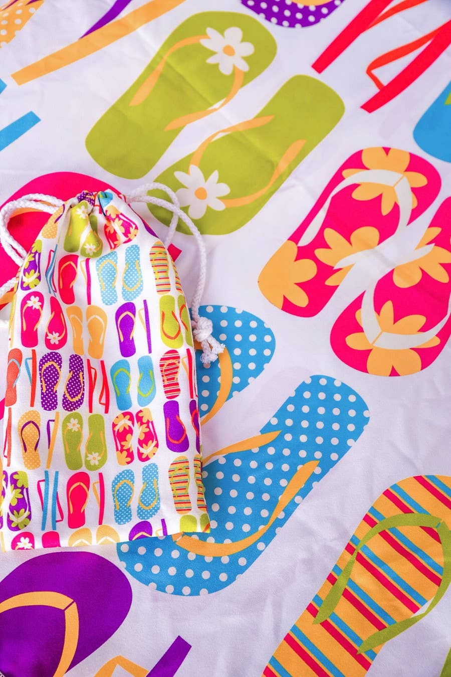 Flip Flop Fun Towel: Multi / One Size